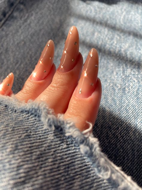 #nails #acrylic #acrylicnails #nailart #rhinestone #nailsofinstagram #naildesign Brown Nails With Rhinestones, Brown Nails With Gems, Nails With Rhinestones, Gem Nails, Brown Nails, Nails Inspo, Rhinestone Nails, Nails Acrylic, Nail Inspo