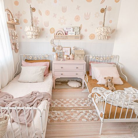 Sibling Room, Shared Girls Room, Sister Room, Shared Girls Bedroom, Toddler Bedroom Girl, Big Girl Bedrooms, Toddler Girl Room, Shared Bedroom, Twin Beds