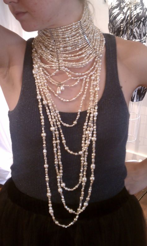 The Embellished Life: Fashionspiration: Dripping with Pearls Coven Fashion, Braids Accessories, I Love God, Neck Corset, Zest For Life, Erickson Beamon, Bridal Pearl Necklace, Crystal Goddess, Pearl Necklace Designs