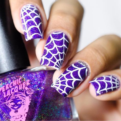 Nails Spider, Stencils Art, Cotton Candy Nails, Holloween Nails, Nail Vinyls, Halloween Acrylic Nails, Purple Halloween, Holiday Nail Art, Nails Halloween