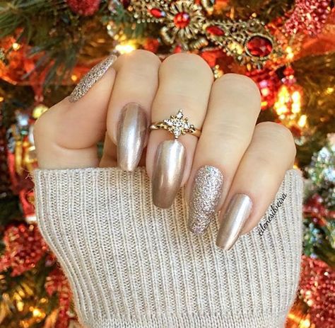 Glitter Accent Nails, Gold Nail Designs, Valentine Nails, Nails Polish, Sparkle Nails, Metallic Nails, Pastel Nails, Silver Nails, Fancy Nails