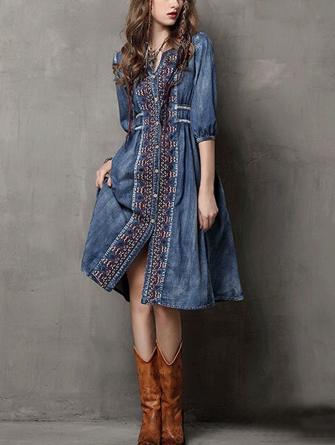 Shop Buttoned Front Embroidered Denim Dress - Blue online. SheIn offers Buttoned Front Embroidered Denim Dress - Blue & more to fit your fashionable needs. Bohemian Vintage Dress, Tas Denim, Embroidered Denim Dress, Vintage Cotton Dress, Vintage Denim Dress, Blue Denim Dress, Marine Uniform, Womens Denim Dress, Estilo Hippie