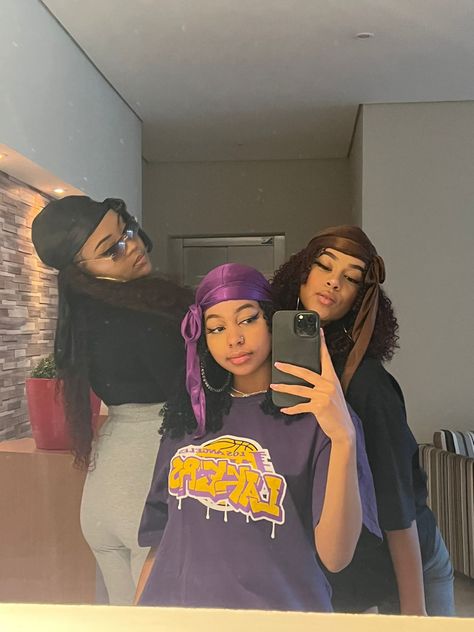 Durag Outfit Women, Durag Aesthetic, Durags Women, Beautiful Photoshoot Ideas, Mode Zara, Natural Curls Hairstyles, Cute Friend Photos, Streetwear Aesthetic, Selfie Ideas Instagram