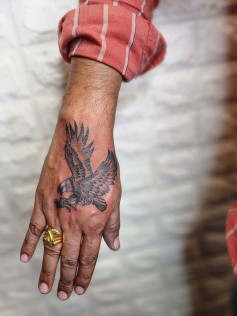 Eagle Hand Tattoo, Bald Eagle Tattoos, Minimalist Tattoo Ideas, Eagle Tattoos, Eagle Tattoo, Tattoo Arm, Hand Tattoos For Guys, Wings Tattoo, Hand Tattoo