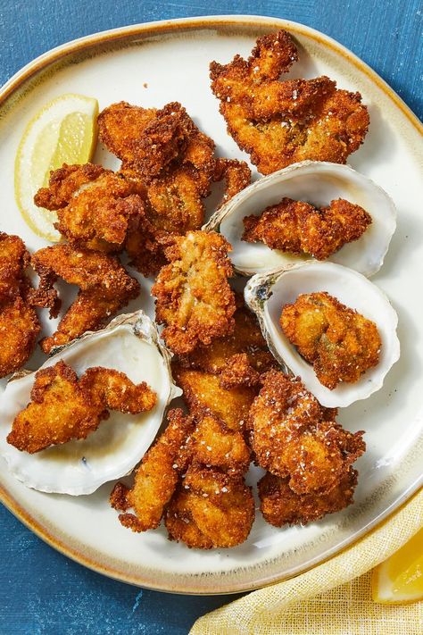 Deep Fried Oysters, Cooked Oysters, Shrimp Toast, Oyster Recipes, Hot Bread, Fried Oysters, Fresh Oysters, French Fried Onions, Shrimp Seasoning