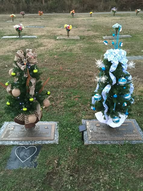 Christmas 2015 Gravesite Ideas, Cemetary Ideas, Grave Arrangements, Graveside Decorations, Grave Ideas, Cemetary Decorations, Headstones Decorations, Cemetery Ideas, Cemetery Arrangements