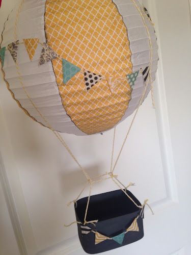 Hot Air Balloon decoration Tutorial - Karins Kottage Hot Air Balloon Decoration, Air Balloon Decoration, Theme Bapteme, Diy Hot Air Balloons, Hot Air Balloon Party, Hot Air Balloon Decorations, Dekor Diy, Ornament Tutorial, Baby Shower Balloons