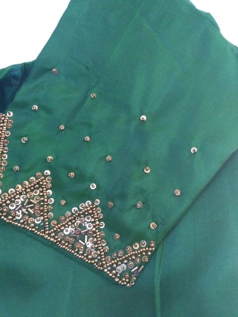 Aari Sequence Work In Blouse, Sequence Work Blouse Design, Sequence Aari Work Blouse Design, Sequence Aari Work Design, Work Blouse Hand Designs, Simple Aari Work Blouse Design, Simple Aari Work Blouse, Simple Aari Work, Aari Work Blouse Design