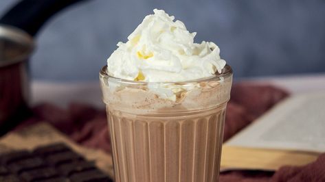 Vegan Hot Chocolate Recipe, Hot Chocolate Ice Cream, Vegan Beverages, Frozen Hot Chocolate Recipe, Ninja Smoothies, Ninja Ice Cream Recipe, Frappe Recipe, Vegan Hot Chocolate, Frozen Hot Chocolate