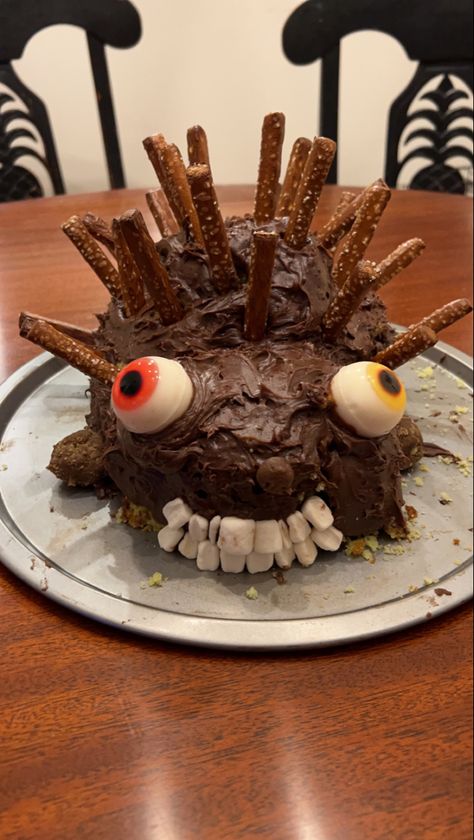 Heghog Cake Fail, Funny Hedgehog Cake, Bad Hedgehog Cake, Hedgehog Cake Fail, Ugly Hedgehog Cake, Cursed Hedgehog Cake, Cursed Hedgehog, Goofy Cake, Cursed Cakes