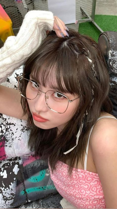 Sana Momo, Hirai Momo, Queen Of Hearts, Infp, Extended Play, Instagram Update, Mbti, Kpop Idol, Rappers