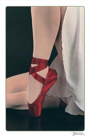 Ravishing red pointe shoe #ballet Red Pointe Shoes, Red Ballet Shoes, Ballet Pointe Shoes, Shoe Room, Ballet Beauty, Dance Dreams, Dance Images, I See Red, Misty Copeland