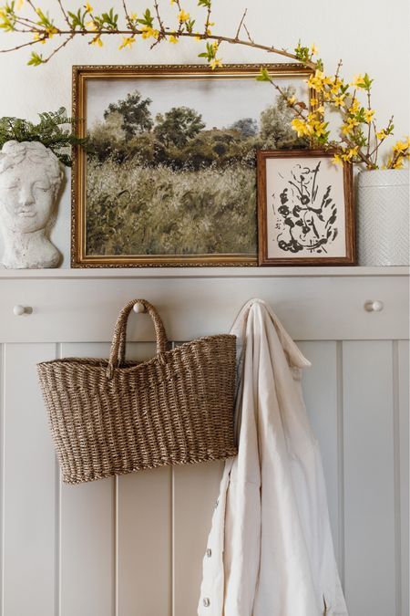 Early Spring Decor, Vertical Shiplap, Art Entryway, Peg Rail, Have Inspiration, Cottage Homes, Entry Way, My New Room, Cottage Decor