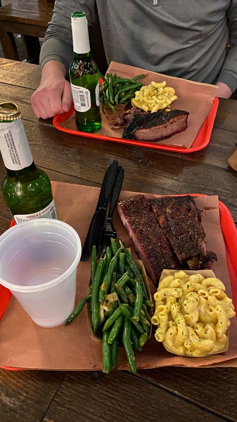 Barbeque Aesthetic, Dallas Texas Aesthetic, Brisket Mac And Cheese, Cheese Green Beans, Dallas Aesthetic, Dallas Brunch, Bbq Aesthetic, Texas Steak, Southern Dinner