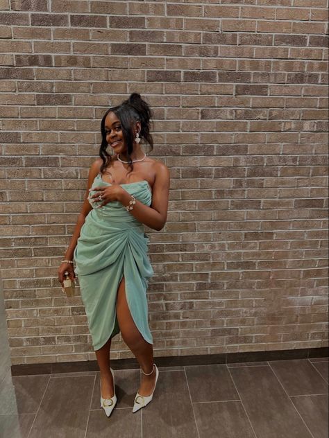 elegant outfits black girl | elegant dresses | classy dresses | classy outfits black girl | sage green dress | pretty black girl | homecoming ideas black girl | updo ponytail | black girl inspo Classy Outfits Black, Girl Updo, Updo Ponytail, Married Af, Girls Updo, Sage Green Dress, Homecoming Ideas, Classy Dresses, Pastel Dress