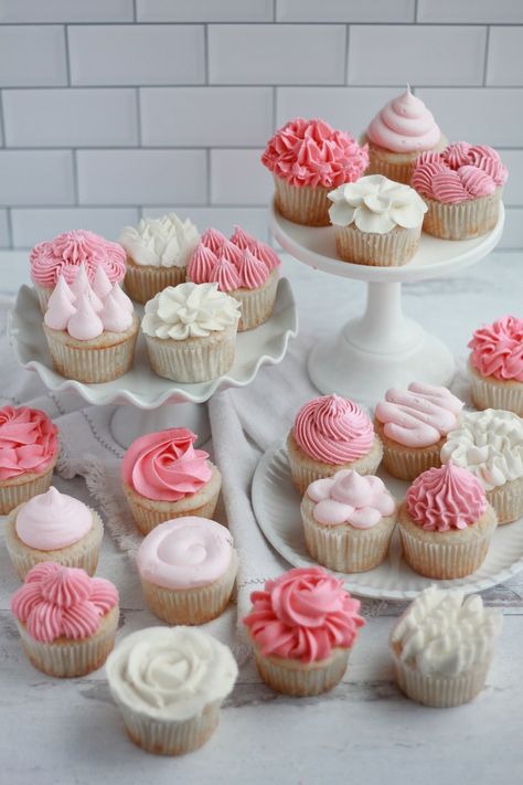 24 different ways to decorate a cupcake - Baking with Blondie Pink Decorated Cupcakes, Romantic Cupcakes, Pink Frosting Cupcakes, Garnishing Ideas, Baking With Blondie, Easy Cupcakes Decoration, Baby Cupcakes, Decorated Cupcakes, Cupcake Decorating Tips