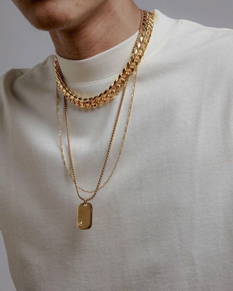 Minimalist Accessories Jewellery, Chains Aesthetic, Male Accessories, San Myshuno, Jewellery Shoot, Jewellery Photography Inspiration, Luxury Gifts For Men, Mens Jewellery, Jewellery Photography