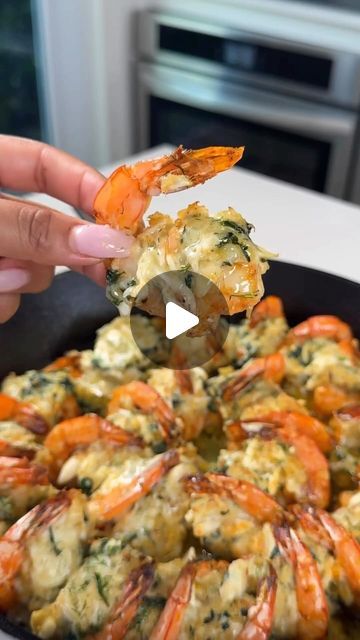 Seafood Network🦞🦐🦀🦑🐙🍤 on Instagram: "Spinach & Artichoke stuffed shrimp 🍤 
🎥 themoodyfoody

If you’re looking for the perfect holiday appetizer this Spinach & Artichoke stuffed shrimp is a CROWD pleaser!

Let’s go cook some seafood!!!!🍣🦞🦀🍤 🦐 🦑 
#seafoodnetwork#seafoodlover#seafood#seafoodnetworkcookbook" Baked Stuffed Shrimp, Artichoke Stuffed, Stuffed Shrimp, Superbowl Appetizers, Shrimp Appetizers, Holiday Appetizer, Shrimp Recipes For Dinner, Shrimp Recipes Easy, Healthy Dinner Recipes Chicken