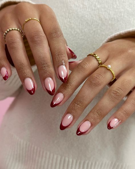 Cherry red 🍒 @glitterbels one more bite ♥️ Nails Inspo For Winter 2024, Red Nail With Accent Nail, Almond French Tip With Chrome, Trendy Fall Nail Designs 2024, Chrome Red Nails Designs, Red Christmas Nails Square, Almond Nails Cherry, Nails Winter 2024, Red Polka Dot Nails