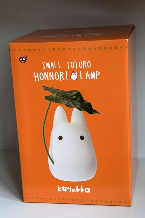 Cute Small Lamps, Studio Ghibli Stuff, Totoro Items, Totoro Lamp, Small Totoro, Studio Ghibli Movies, Studio Ghibli Art, Ghibli Art, Cute Little Things