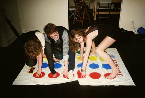 Game Night Aesthetic, Astrology Tumblr, 90s Games, Twister Game, Game Night Parties, 90s Theme Party, Board Game Night, 90s Theme, Aesthetic Board