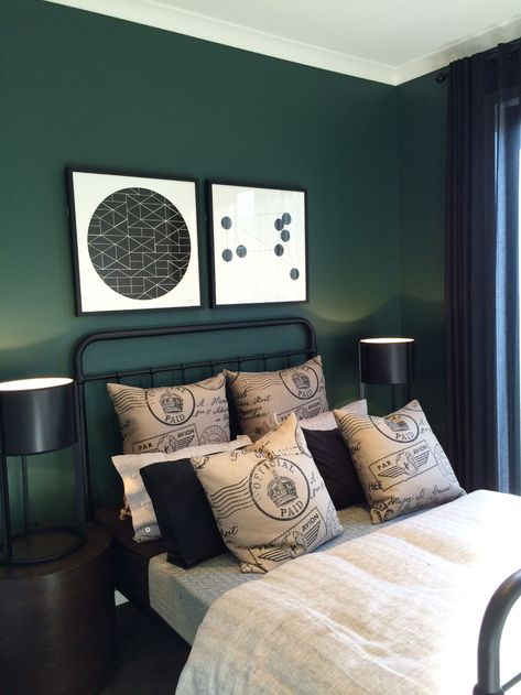 Dark Green Bedroom Ideas Decorating - Design Corral Green Paint Bedroom, Paint Bedroom Ideas, Forest Green Bedrooms, Green Room Ideas Bedroom, Green Bedroom Paint, Dark Green Rooms, Dark Green Paint, Green Bedroom Walls, Green Bedrooms