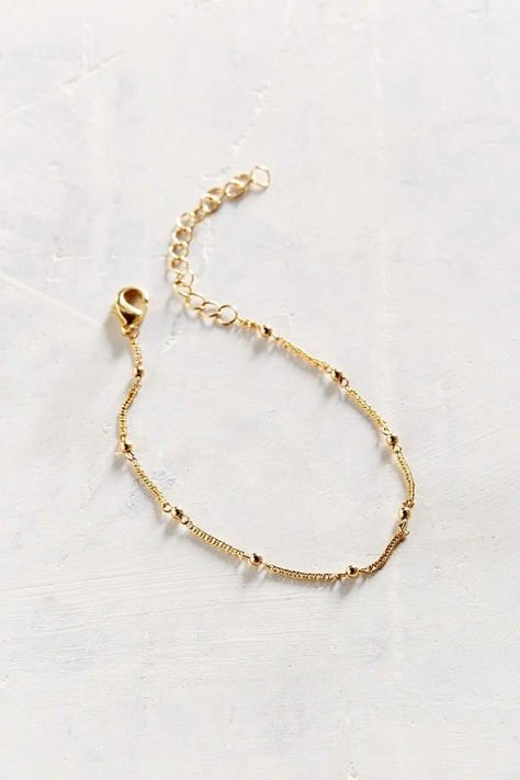 Beautiful jewelry. Emanci Jewellery. Bracelets Gold Simple For Women, Jewelry Advice, Women Anklets, Turquoise Jewelry Native American, Gold Anklet, Coin Pendant Necklace, Bracelets Gold, Gold Bracelets, Layered Jewelry