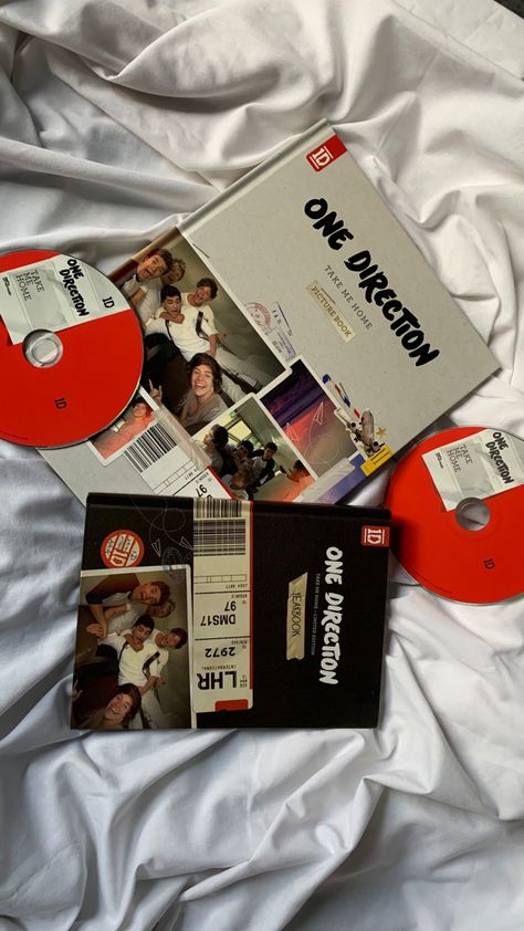 One Direction Merchandise, One Direction Merch Aesthetic, One Direction Room Aesthetic, 1 Direction Aesthetic, One Direction Gift Ideas, One Direction Diy, One Direction Core, One Direction Accessories, One Direction Book