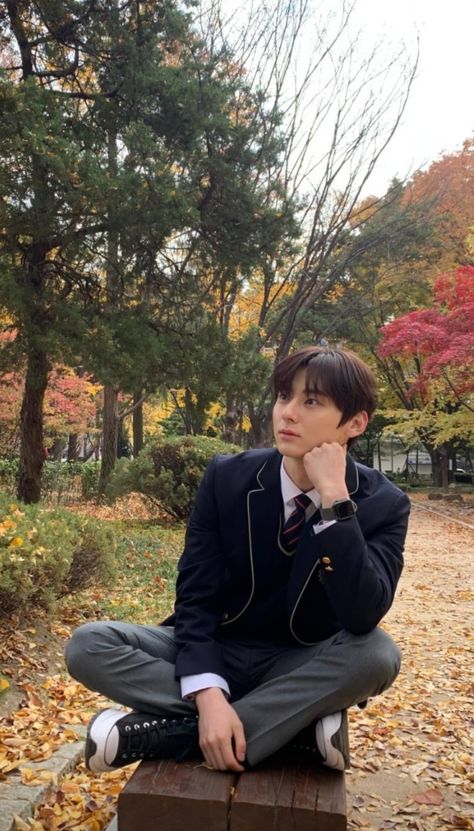 Hwang Minhyun Boyfriend Material Wallpaper, Hwang Minhyun Boyfriend Material, First Boyfriend, Hwang Minhyun, Boy Pictures, Foto Ideas Instagram, Kdrama Actors, Taekwondo, Cute Cartoon Wallpapers