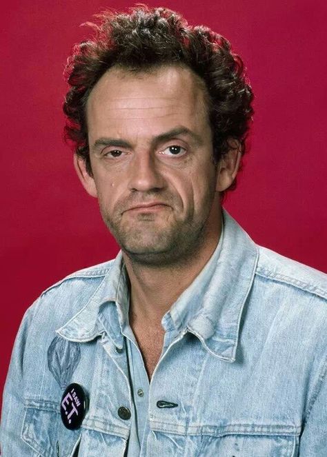 Christopher Lloyd Taxi Tv Show, Christopher Lloyd, Classic Photo, Character Actor, Funny Character, Birthday Meme, Tv Characters, Interesting Faces, Classic Tv