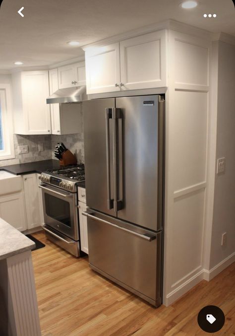 Cabinets Around Fridge, Fridge Panel, Refrigerator Cabinet, Built In Refrigerator, Diy Kitchen Remodel, Kitchen Remodel Design, Cabin Kitchens, Kitchen Remodel Before And After, Island Kitchen