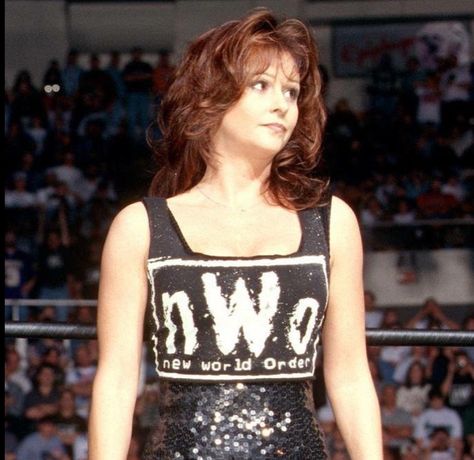 Miss Elizabeth Mariah Carey Live, Miss Elizabeth, Gymnastics Photos, Wwe World, Kevin Owens, Women's Wrestling, Female Wrestlers, Wwe Divas, Professional Wrestling