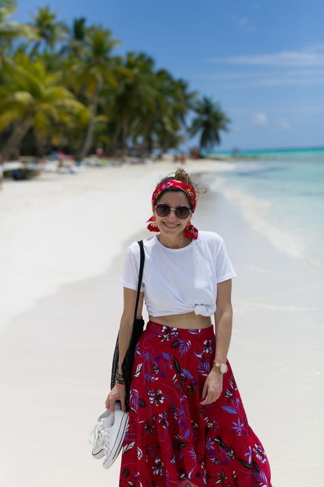 Beach Wear For Women Outfits, Dr Vacation, Sumer Style, Outfits Playa, Red Maxi Skirt, Sport Look, Outfit 2023, Net Bag, Skirt Outfit