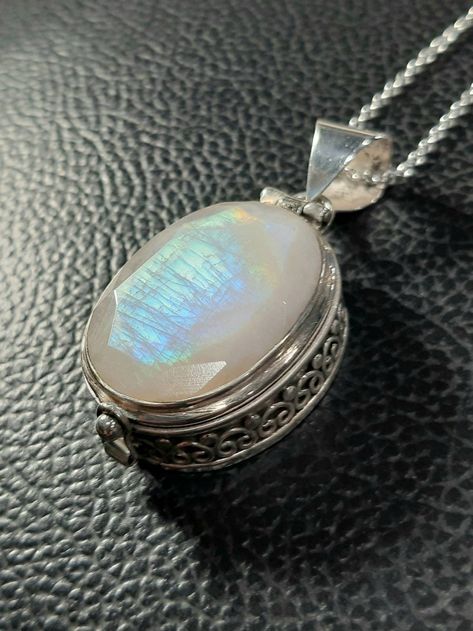 Excited to share the latest addition to my #etsy shop: Moonstone photo locket necklace 925 Sterling silver locket Keepsake locket 3D charm box locket Moonstone gemstone locket Movable lid pendant #moonstonelocket #silver #moonstone #locketpendant #locketnecklace #prayerboxpendant #gemslocketnecklace #3dboxnecklace #keepsakeboxpendant #3dboxnecklace https://etsy.me/34o90tV Moonstone Locket, Silver Locket, Crystal Locket, Sterling Silver Locket Necklace, Perfume Locket, Metal Art Jewelry, Silver Locket Necklace, Sterling Silver Locket, Photo Locket Necklace