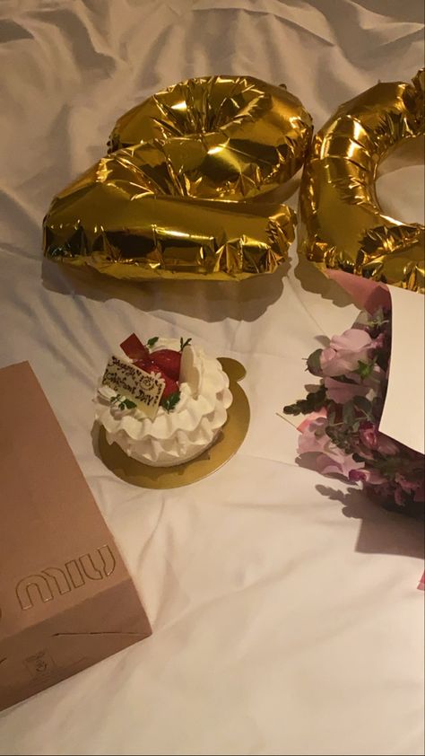 #birthday #miumiu #bedroom #hotel #birthdaypresent #birthdaycakeideas My Memory, Bedroom Hotel, By Myself, Birthday Presents, Birthday Candles, Birthday Cake, Happy Birthday, Candles, Hotel