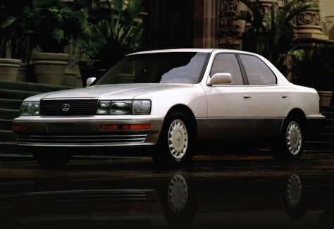 Lexus LS 400 Buyer's Guide & History (1990 - 2000) - Garage Dreams Lexus 400, Toyota Celsior, Lexus Ls400, Lexus Ls, Buyers Guide, Need To Know, Toyota, Garage, Cars