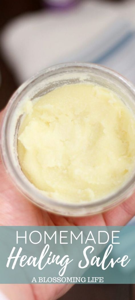 Diy Healing Balm, Homemade Healing Salve, Beeswax Recipes, Healing Salve Recipe, Homemade Salve, Roller Blends, Healing Salve, Diy Coconut Oil, Salve Recipes