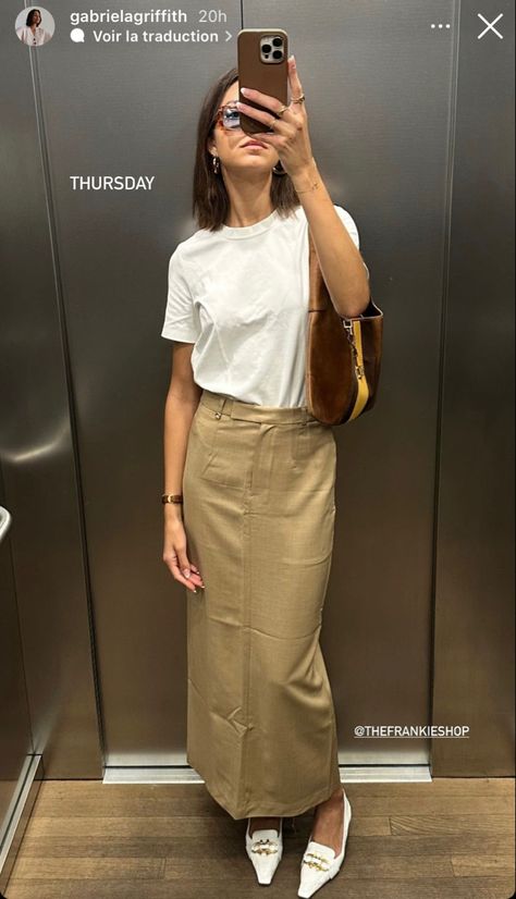 Camel Skirt Outfit, Beige Skirt Outfit, Long Skirt Outfit, Camel Skirts, Skirt Outfit Summer, Cargo Outfit, Olive Skirt, Long Skirt Outfits, Beige Skirt