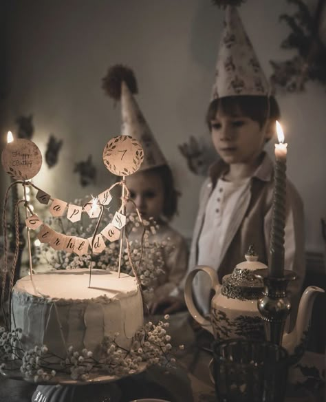 Nordic Birthday Party Ideas, Baby Store Display, Fake Cakes, Vintage Birthday Parties, Beautiful Photoshoot Ideas, Fake Cake, Winter Birthday, Baby 1st Birthday, Winter Diy