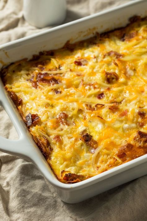 Amish Breakfast Casserole Recipe - Insanely Good Brunch Egg Casserole, Amish Breakfast Casserole, Ranch Chicken Casserole, Overnight Breakfast Casserole, Overnight Breakfast, Brunch Eggs, Cheeseburger Casserole, Bacon Breakfast, Amish Recipes