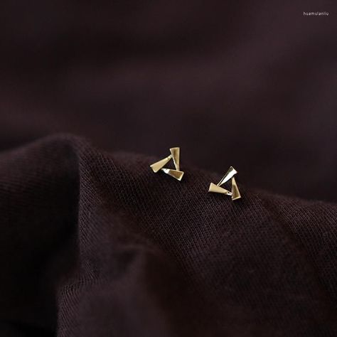 Small Earrings Gold, Simple Gold Earrings, Triangle Earrings Stud, Minimalist Earrings Studs, Simple Stud Earrings, Triangle Studs, Minimalist Studs, Gold Rings Fashion, Gold Ring Designs