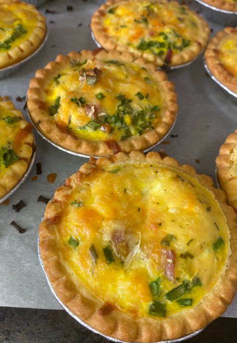 Mini Ham Quiche Recipes, Ham And Cheese Mini Quiche Tarts, Ham And Cheese Puff Pastry Quiche, Tenderflake Quiche Recipe, Quiche Tart Recipes, Ham And Cheese Tart, Best Mini Quiche Recipe, Ham And Cheese Mini Quiche, Breakfast Tarts Recipe