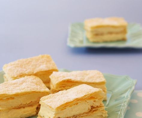 In a medium saucepan, blend custard powder to a smooth paste with about ½ cup of the milk. Stir in caster sugar and remaining milk. Vanilla Slice Recipe, Vanilla Slice, Butter Puff Pastry, Slice Recipe, Square Cake Pans, Custard Powder, Special Desserts, Slices Recipes, Vanilla Custard