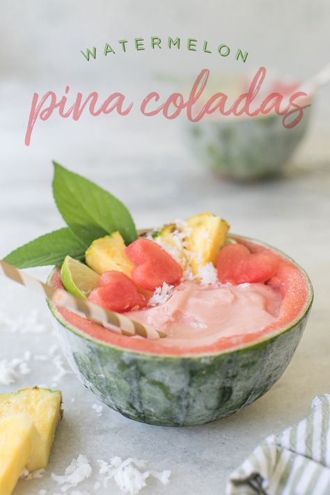 Watermelon Pina Coladas #watermelon #watermelonrecipes #pinacolada #summer #cocktails #frozen Tropical Cocktail Recipes, Watermelon Bowl, Cocktail Fruit, Pina Colada Recipe, Pina Coladas, Smoothie King, Party Cocktails, 5 O Clock Somewhere, Drinks Cocktails