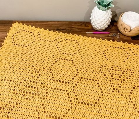 Bee Afghan, Bee Blanket Crochet, Crochet Filet Blanket, Super Chunky Crochet Blanket Pattern, Super Chunky Crochet Blanket, Bee Blanket, Bee Baby Blanket, Honeycomb Blanket, Chunky Crochet Blanket Pattern