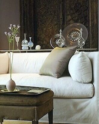 John F. Saladino (@johnsaladino) • Instagram photos and videos Saladino Interiors, Interior Design Vignette, Timeless Decorating, John Saladino, Luxe Interiors, Design Master, City Living, Furniture Fabric, Slipcovered Sofa