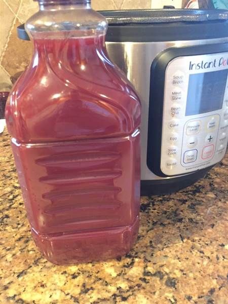 Instant Pot Wine Wine From Grape Juice, Make Grape Juice, Making Wine From Grapes, How To Make Wine, Wine Yeast, Making Wine, Bean Cakes, Wine Magazine, Soup Broth