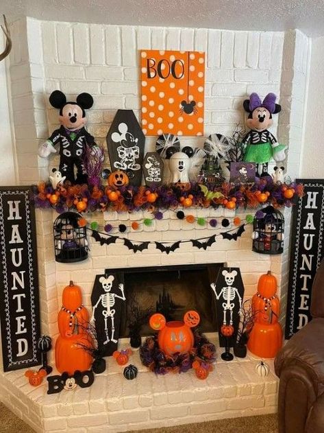 Disney Fireplace Decor, Fireplace Halloween Decorations, Halloween Mickey Mouse Decorations, Disney Halloween Decorations Diy, Disney Fall Decor, Mickey Halloween Birthday Party, Mickey Halloween Decorations, Disney Halloween Party Decorations, Enchanted Decorations