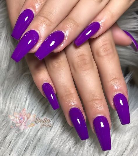 Colorful Summer Nails, Neon Purple Nails, Nails For 2023, Winter Nail Colors, Summer Nails Art, Dark Purple Nails, Plum Nails, Violet Nails, Tapered Square Nails