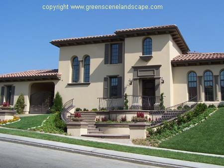 images of painted stucco houses with corbels and trim | Thread: Help me choose exterior house paint colors! Red Tile Roof, Spanish House Exterior, Laundry Idea, Office Exterior, Stucco House, Spanish Homes, Exterior Paint Schemes, Stucco Colors, Paint Colors For House